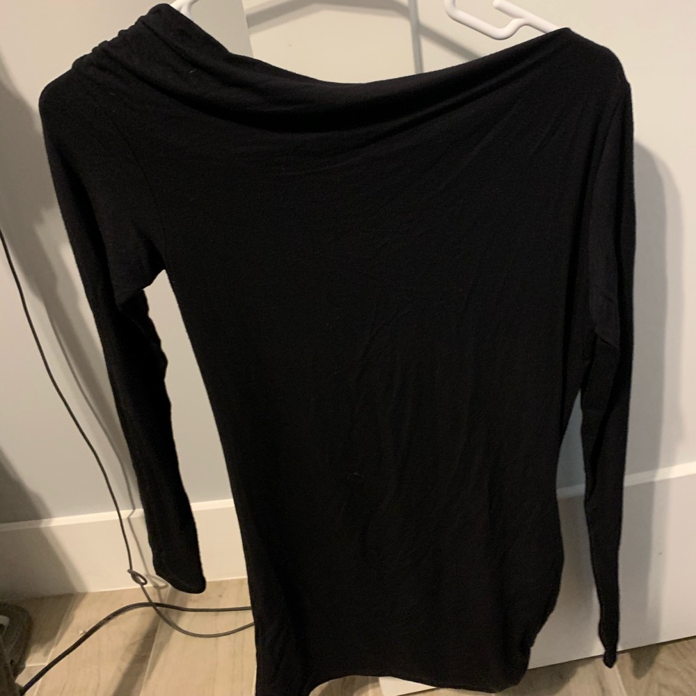 Guess by Marciano Off-the-shoulder Top
